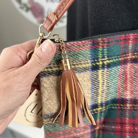 Cute NWTs Women’s Purse - Picture 4 of 9